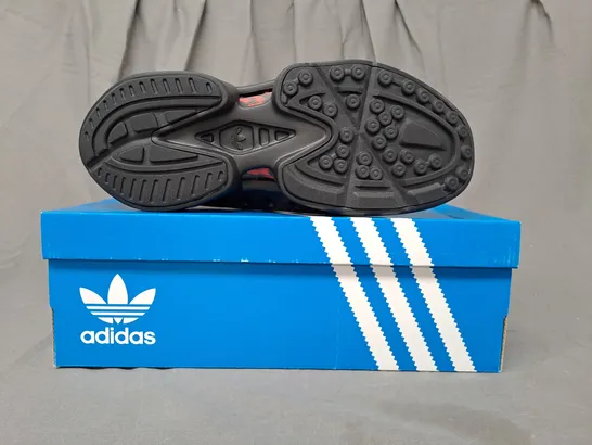 BOXED PAIR OF ADIDAS ADIFOM CLIMACOOL SHOES IN BLACK/BLUE UK SIZE 9.5