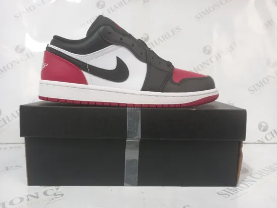 BOXED PAIR OF AIR JORDAN 1 LOW SHOES IN WHITE/RED/BLACK UK SIZE 7