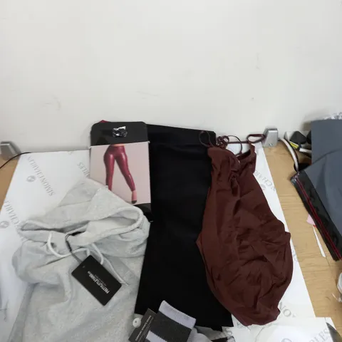 BOX OF APPROXIMATELY 20 CLOTHING ITEMS TO INCLUDE JOGGERS, SOCKS, BODYSUITS ETC 
