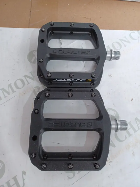 MK4 COMPOSITE FLATS BURGTEC BLACK PEDALS 