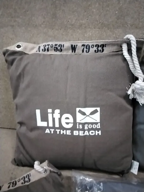 BOX CONTAINING 5 LIFE IS GOOD AT THE BEACH CUSHIONS