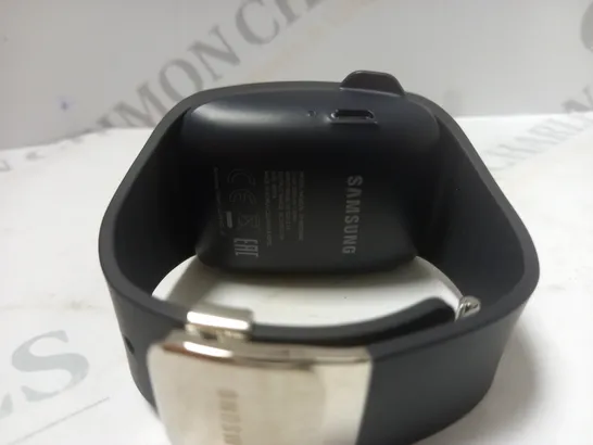 SAMSUNG GEAR S SMARTWATCH