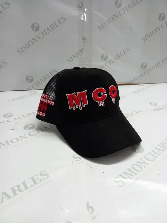 MCO STAY DANGEROUS TRUCKER CAP IN BLACK