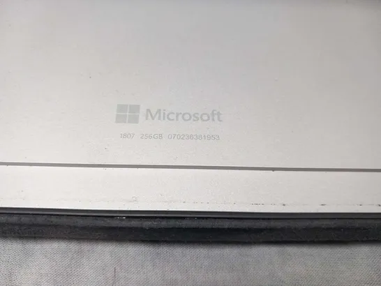 MICROSOFT SURFACE PRO 256GB