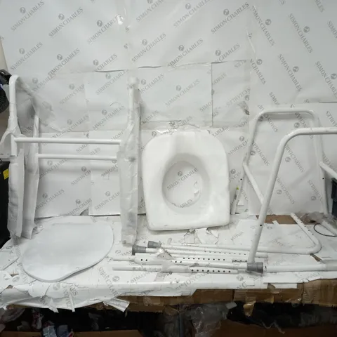 ADJUSTABLE COMMODE UNBOXED 