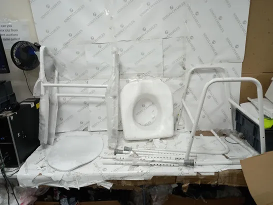 ADJUSTABLE COMMODE UNBOXED 