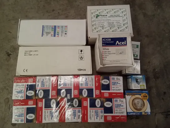 PALLET OF ASSORTED LIGHTING BULBS & DOWNLIGHTS INCLUDING PHASE LIGHTING LOW VOLTAGE CONTRACTOR PACKS, CED DOWN LIGHTERS, ACEL MAINS EYEBALL, 10PC HALOGEN LAMPS, LED STAR BLUE LED LIGHTS