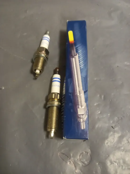 SET OF 2 SPARK PLUGS AND 1 GLOW PLUGS 