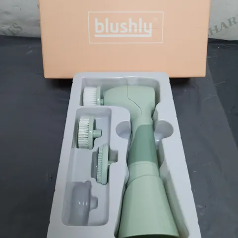 BOXED BLUSHLY CLEANSING & EXFOLIATING FACE BRUSH MINT GREEN