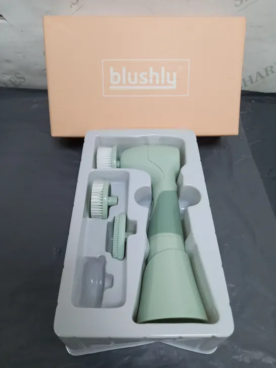 BOXED BLUSHLY CLEANSING & EXFOLIATING FACE BRUSH MINT GREEN