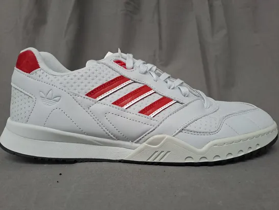 BOXED PAIR OF ADIDAS A.R. TRAINERS IN PALE BLUE/RED UK SIZE 10