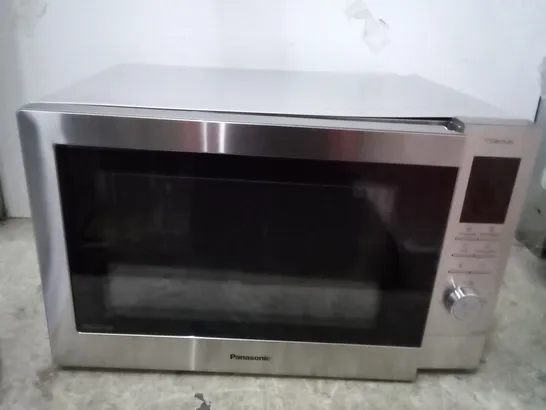  BOXED PANASONIC NN-CD87KS MICROWAVE OVEN 