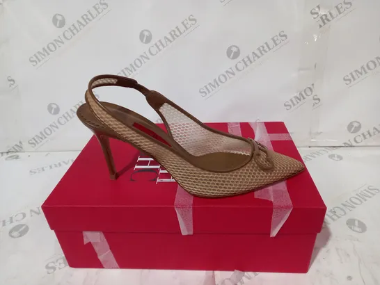 CHCH BROWN HEELS SIZE 38