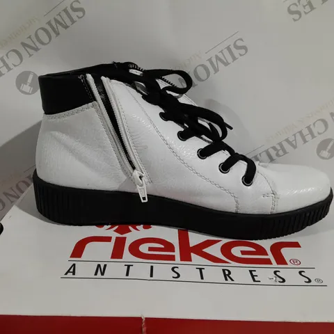 BOXED PAIR OF RIEKER HI-TOP TRAINERS IN WHITE - SIZE 7.5