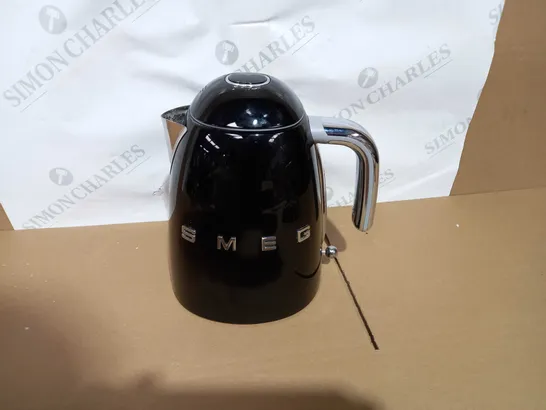 SMEG 1,7L KETTLE