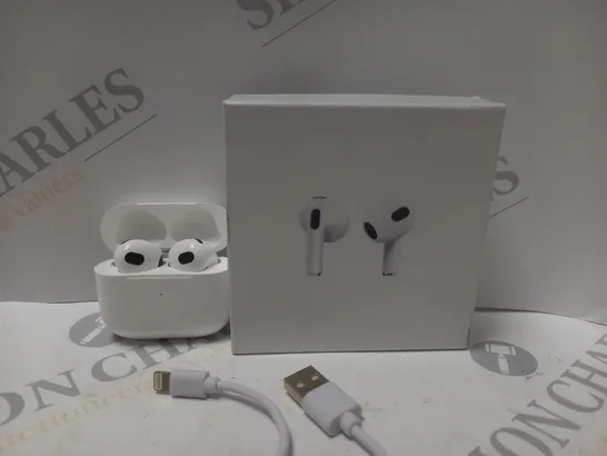 BOXED TRUE WIRELESS EARBUDS IN WHITE