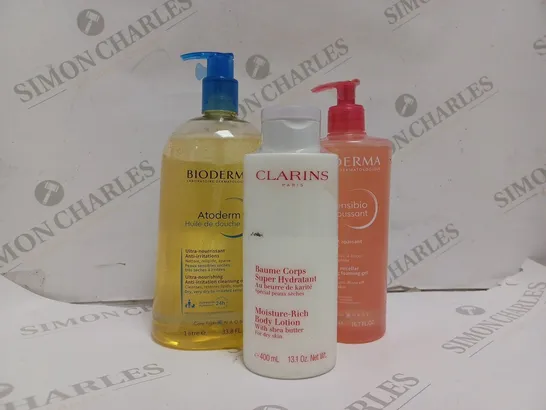 APPROXIMATELY 10 ASSORTED HEALTH AND BEAUTY PRODUCTS TO INCLUDE BIODERMA CLEANSING OIL, CLARINS BODY LOTION, BIODERMA CLEANSING FOAMING GEL