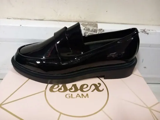 BOXED ESSEX GLAM BLACK PATENT SIZE 6