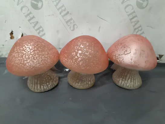 3 LISA ANGEL SMALL GLASS PINK MUSHROOM LIGHTS