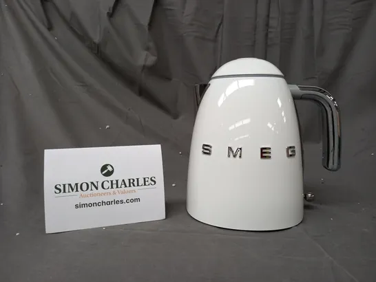 BOXED SMEG KETTLE KLF03WHUK IN WHITE RRP £129.99