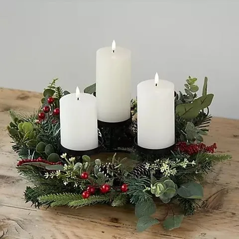 OUTLET HOME REFLECTIONS 3 IN 1 WREATH & RECHARGEABLE FLAMELESS CANDLES RED BERRY