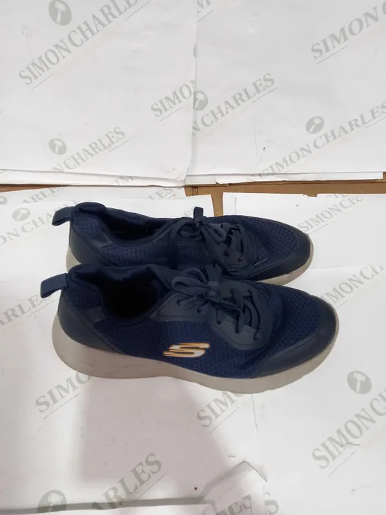 SKECHERS LITE-WEIGHT NAVY TRAINER - SIZE UK 9