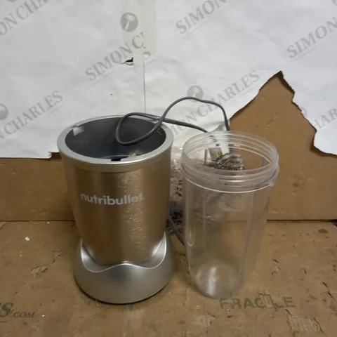 NUTRIBULLET 900W BLENDER CHAMPAGNE MULTI-FUNCTION SMOOTHIE MAKER