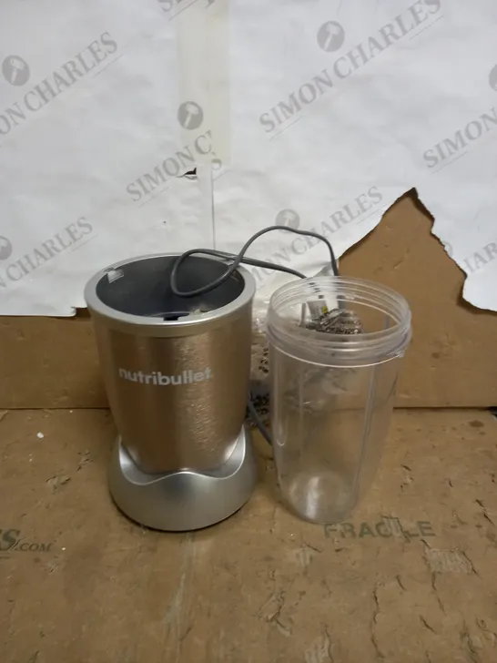 NUTRIBULLET 900W BLENDER CHAMPAGNE MULTI-FUNCTION SMOOTHIE MAKER