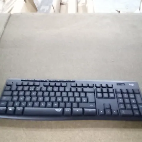 LOGITECH MK295 WIRELESS KEYBOARD