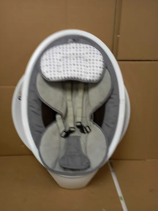 MUNCHKIN BLUETOOTH ENABLED LIGHTWEIGHT BABY SWING