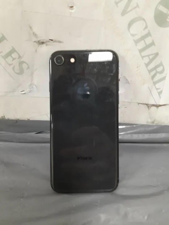 APPLE IPHONE 8 IN BLACK 