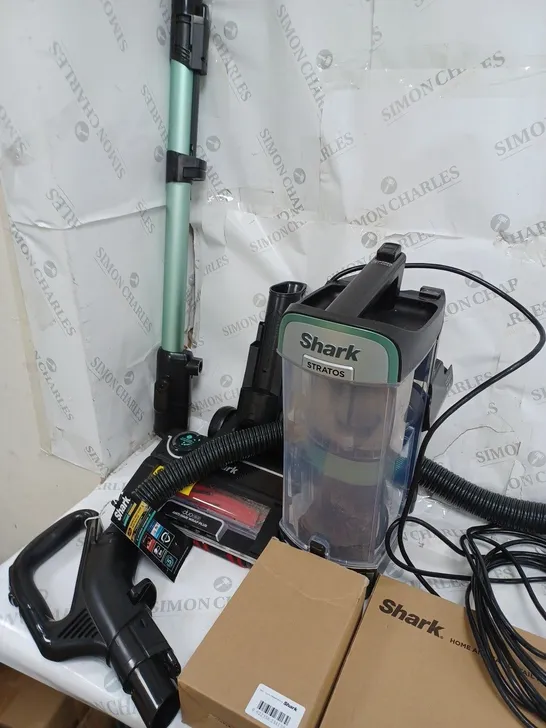 BOXED SHARK STRATOS CORDED VACUUM 