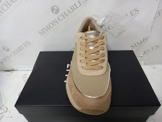 BOXED PAIR OF NATURALIZER PLATFORM TRAINERS IN TAN/BROWN - SIZE 7