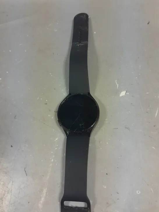 SAMSUNG GALAXY WATCH 4 