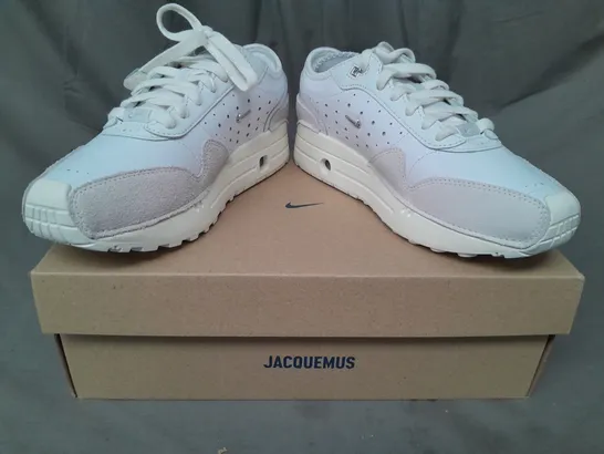 BOXED PAIR OF NIKE AIR MAX 1 JACQUEMUS SHOES IN WHITE UK SIZE 5.5