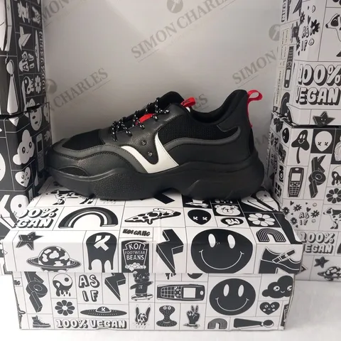 BRAND NEW BOXED PAIR OF KOI HYPER MEN'S BLACK NEUTRON TRAINERS SIZE 10