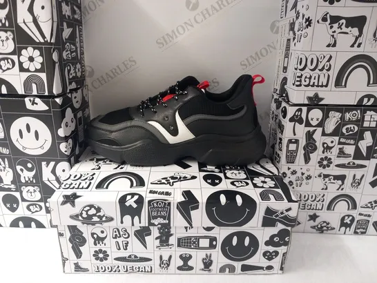 BRAND NEW BOXED PAIR OF KOI HYPER MEN'S BLACK NEUTRON TRAINERS SIZE 7