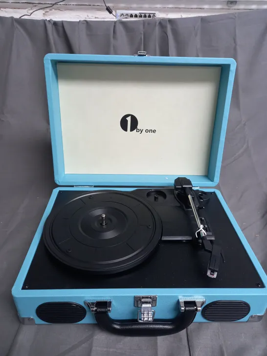 1 BY ONE VINTAGE TURNTABLE 