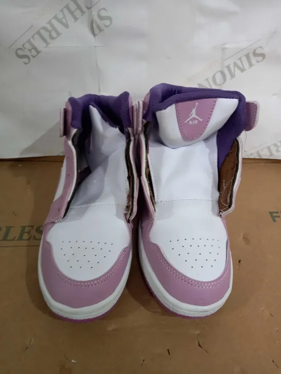 PAIR OF NIKE JORDANS HIGH TOPS SIZE 5