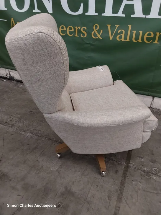 QUALITY BRITISH DESIGNER G PLAN VINTAGE WINGED SWIVEL CHAIR NATURAL FABRIC 