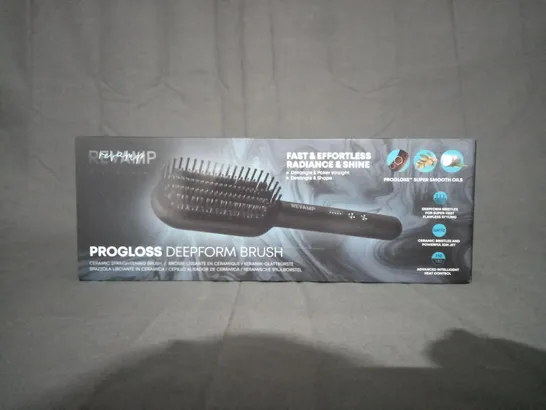 BOXED REVAMP PROGLOSS DEEPFORM BRUSH CERAMIC STRAIGHTENING BRUSH