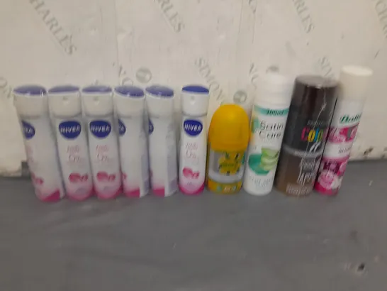 APPROXIMATELY 5 ASSORTED AEROSOL CANS TO INCLUDE NIVEA, AIR FRESHNER AND SHAVING GEL - COLLECTION ONLY 