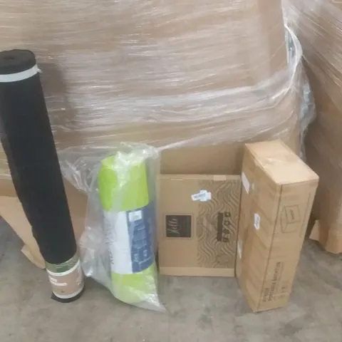 PALLET OF ASSORTED ITEMS INCLUDING GARDEN GLOSS, YOGA MAT, PORTABLE BATHTUB