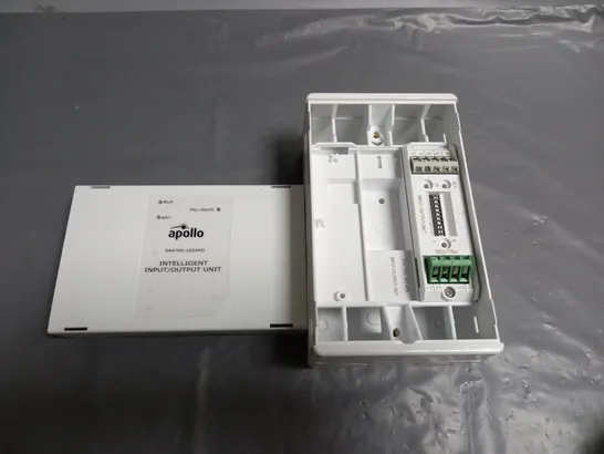 BOXED APOLLO INTELLIGENT INPUT/OUTPUT UNIT WHITE