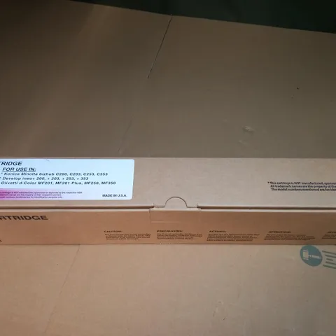 MAGENTA TONER CARTRIDGE