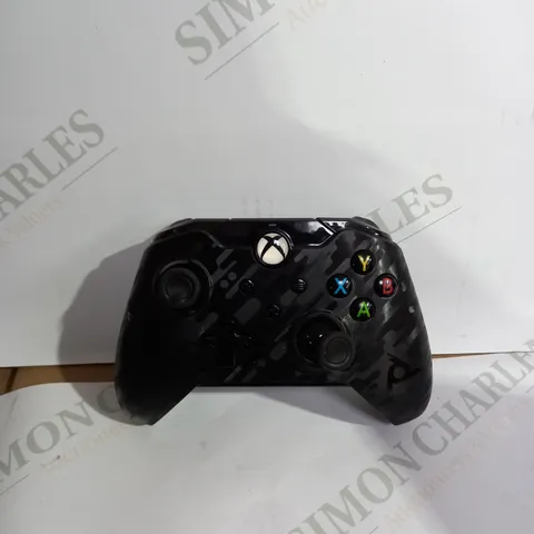 PDP GAMING PHANTOM BLACK WIRED XBOX CONTROLLER