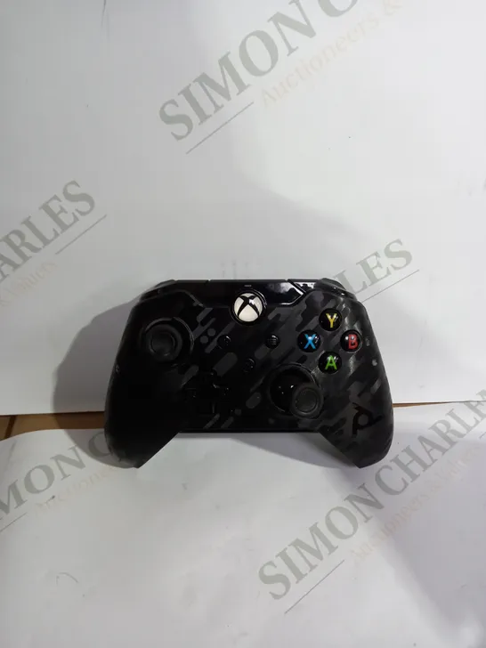 PDP GAMING PHANTOM BLACK WIRED XBOX CONTROLLER