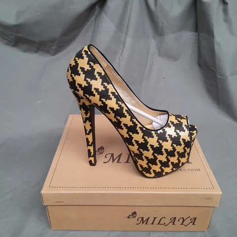 BOX OF APPROX 12 MILAYA GOLD & BLACK OPEN TOE HIGH HEELS IN VARIOUS SIZES