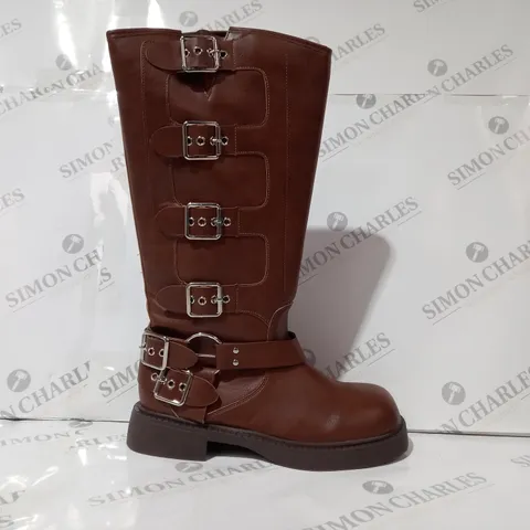 BOXED PAIR OF PRETTY LITTLE THING BELOW KNEE BOOTS IN BROWN UK SIZE 6