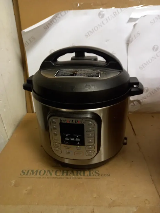 INSTANT POT DUO SMART PRESSURE COOKER